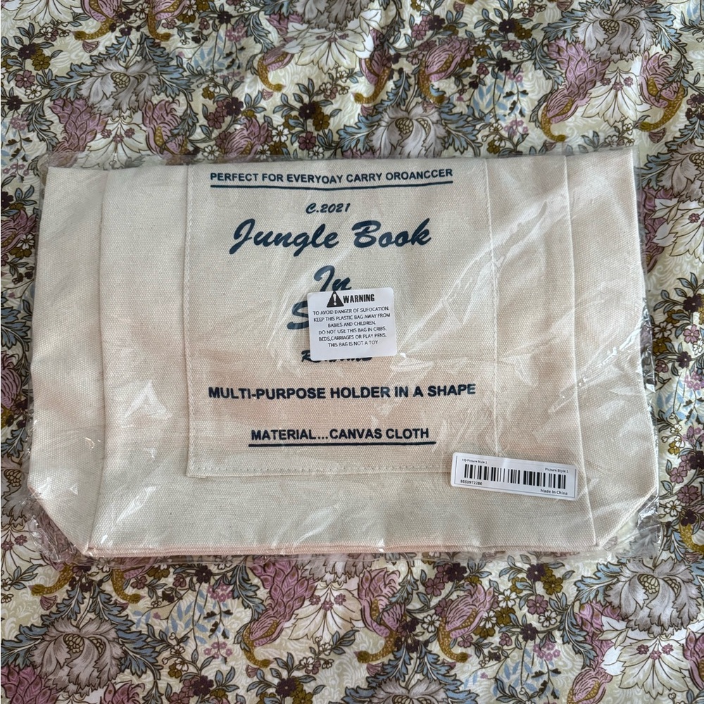 Source Unknown Cream Canvas Tote